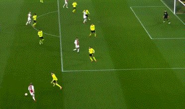 kaiyun.com-【欧冠】狐媚染红罗伊斯点射 贾府3比1逆转多特出线