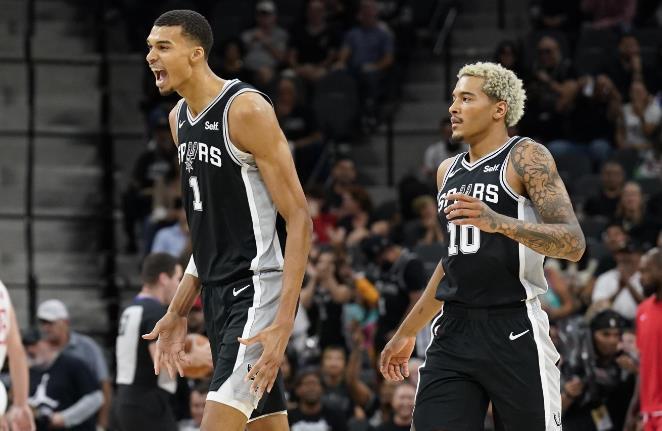 开云-火箭三喜临门！乌度卡+双前锋获最佳提名，申京无缘，马刺大赢家